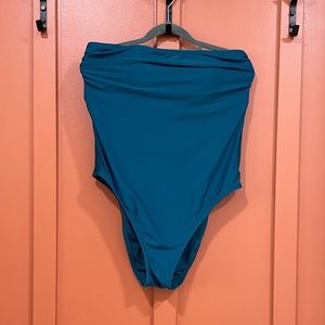 Teal strapless swimsuit